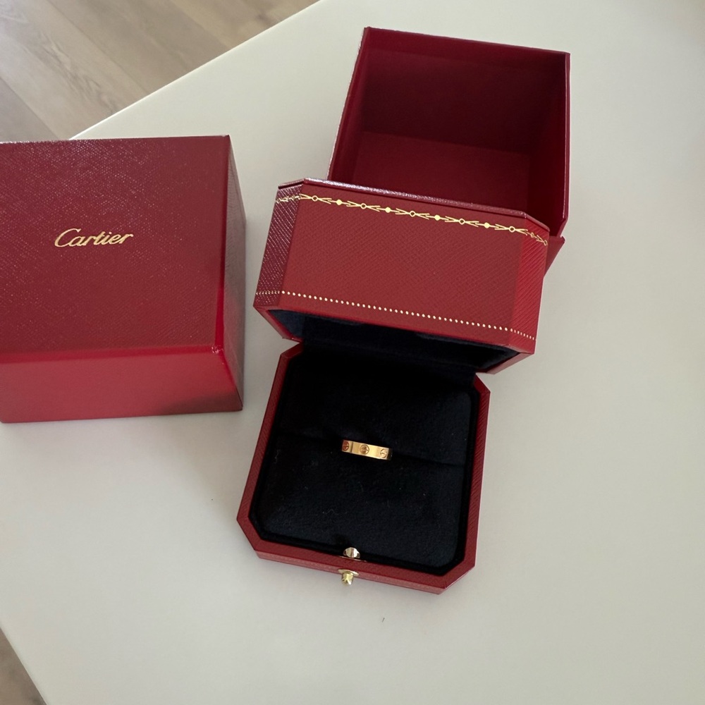 Small Cartier Yellow Gold Love Ring - Picture 3 of 11